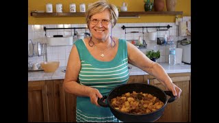 SPEZZATINO DI VITELLO CON PATATE  RICETTA DELLA NONNA MARIA [upl. by Nabetse]