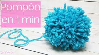 Cómo hacer un pompón en 1 minuto How to make a pompon in 1 minute [upl. by Tnairb]