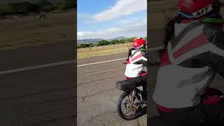 Buenas practicas en moto velocidad los Brasiles [upl. by Darnoc253]