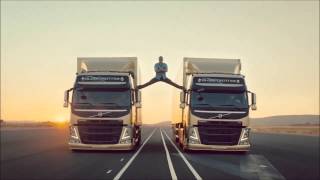 Volvo nun Van Damme karizmalı tır reklamı [upl. by Audi345]