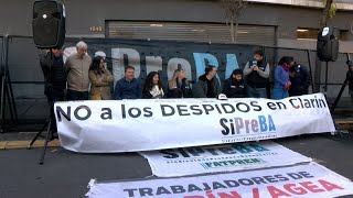 Trabajadores de Clarín exigen reincorporación de despedidos y que empresa acate conciliación [upl. by Diley]