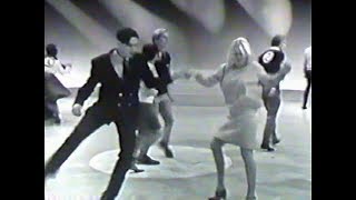 American Bandstand 1967 1967 Dance Contest Finalists You Got To Me Neil Diamond [upl. by Vicki652]