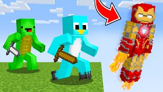 HUNTERS vs SUPERHERO SPEEDRUNNER in Minecraft [upl. by Greer]