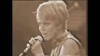 Rita Pavone  Medley Cuore e Datemi un martello  live 1968 [upl. by Odlareg512]