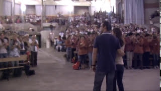 Reportage  AnneDauphine Julliand et son mari Loïc témoignent en 2011 à Lourdes devant 1600 jeunes [upl. by Ruckman]