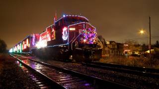 The Canadian Pacific Holiday Train Lights Up The Night HD [upl. by Stevens]