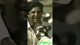 WASIM AKRAM OLD BALL BOWLING to RAMESHBOUNCER FIRSTampAKRAM VS RAMESH wasimakram sultan of Swing [upl. by Hephzipah838]