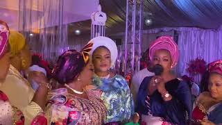 FATHIA BALOGUN GREETS OONI OF IFES QUEEN MARIAM AT MEDINAS 4OTH BIRTHDAY PARTY [upl. by Sherourd]