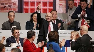 Allemagne  Martin Schulz plébiscité au congrès extraordinaire du SPD [upl. by Ardith]