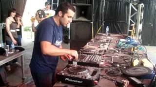 Alex Tb vs Buchecha  4 Decks Montagood Festival 2009  Lleida  Spain [upl. by Liag34]