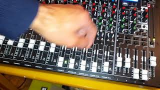 como usar la mixer HARBINGER L2404fxUSB [upl. by Ikim328]