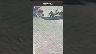 Tourist Shockingly Slips Into SinkHole news trtafrika indonesia [upl. by Keane991]