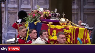 Queens coffin enters Westminster Abbey [upl. by Raphaela]