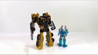 Video Review of the Transformers Powercore Combiners Huffer w Caliburst [upl. by Aicatsal683]