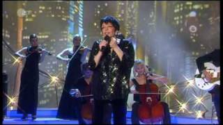 Liza Minnelli  quotNew York New Yorkquot  live GermanTV 10052009 [upl. by Belita469]