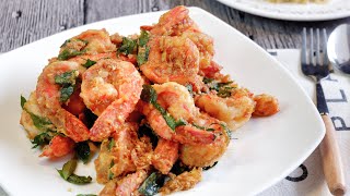 Super Easy Salted Egg Yolk Prawns  Chinese Crispy Shrimp Recipe 咸蛋虾 Singapore Street Food [upl. by Cela]