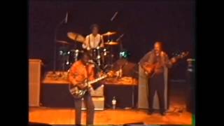 Jimmy Bock et Chuck Berry Festival de Jazz 1993 Johnny B Goode [upl. by Enneire]