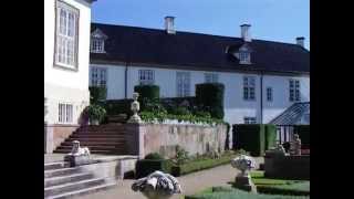 Fredensborg Slot  slotshaven og orangeriet [upl. by Jaddan]