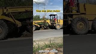 alat berat cat meratakan jalan yang berlobang truk alatberat excavator [upl. by Given558]