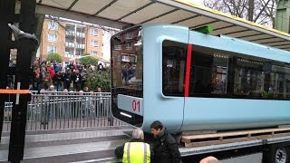 Die neue Schwebebahn ist eingetroffen 14112015 [upl. by Ricketts]