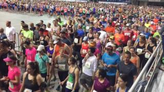 Fargo halfmarathon runners start [upl. by Burford]