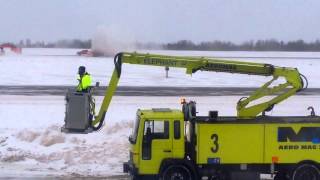 Deicing Air Canada [upl. by Llesram]