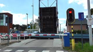 Brugopening Brug Sluis 1 Rijkevorsel Ophaalbrug Drawbridge Pont Basculant Zugbrücke [upl. by Hamaso404]