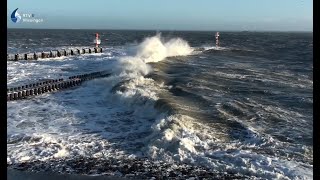 Hoge golven na 3 stormdagen [upl. by Tuckie]