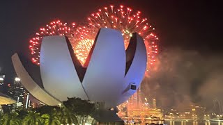 The MARINA BAY Fireworks and Espectacular Lights marinabay viralvideo fireworks [upl. by Gabriellia62]