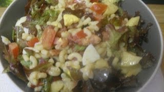 Comment faire une salade composée [upl. by Mikiso]