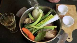 Faire du bouillon à lancienne  La cuisine nature des Jules [upl. by Edgerton]