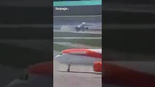 Malpensa aereo urta la pista con la coda durante il decollo l’atterraggio d’emergenza [upl. by Atikaj162]