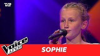 Sophie  quotClownquot af Emilie Sande  Blind 4  Voice Junior Danmark 2017 [upl. by Legnalos785]