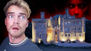 De Demoon Van Dalhousie Castle GHOST HUNT [upl. by Eerrehs]