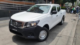 Venta de Nissan Np300 doble cabina 2020 [upl. by Barsky946]