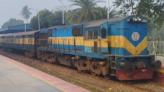 Madhumati Express leaving Poradah Junction  BD Rail Fans  Loco Master [upl. by Beitnes508]