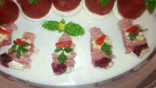 Ruloniki z salami i serem camembert i Tymbaliki pomidorowe z mozzarell Catering bufet zimny [upl. by Danielson291]