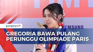 Bawa Medali Perunggu Gregoria Mariska Tunjung Disambut Hangat di Bandara Soetta [upl. by Yrruc]