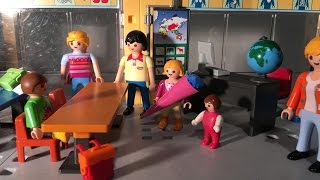 👩🏼‍🏫 Playmobil Film Deutsch Der erste Schultag  PM Kinderfilm Studio  Playmobil Schule [upl. by Htrowslle]