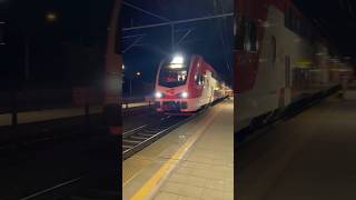 READ DESCRIPTION Caltrain Stadler KISS EMU speeds by Mountain View [upl. by Revolc]