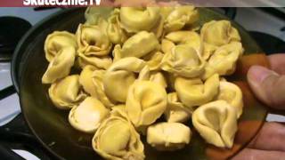 Czysta zupa brokułowa z tortellini  SkutecznieTv [upl. by Laurinda607]