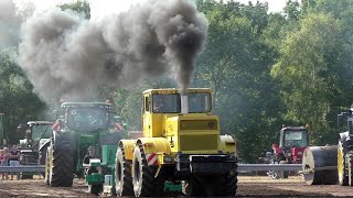 Советский трактор K700 КИРОВЕЦ против всех  Soviet tractor K700 KIROVETS against all [upl. by Woodie]