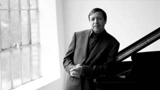 Mozart  Piano Concerto No 16 in D Major K 451 Murray Perahia [upl. by Sirotek]