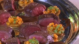 Recette  chevreuil rôti et ravioles et de butternut [upl. by Ynnel]