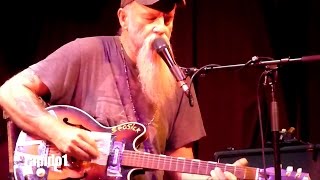 Seasick Steve Baby please dont go Paris 2014 [upl. by Mokas923]