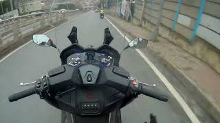 FUARA GİDEMEDİK AMA PİAGGİO MP3 530 VE KYMCO AK550 SÜRDÜK [upl. by Ned494]