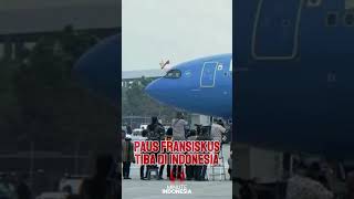 Paus Fransiskus Mendarat di Bandara Soekarno Hatta shorts shortsviral pausfransiskus [upl. by Ylrebnik350]