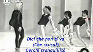 RAFFAELLA CARRÁ  MA CHE VACANZA È 1979 VIDEO LETRA [upl. by Anha]