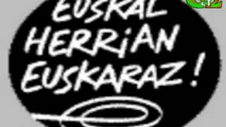 Euskal Herrian euskaraz Oskorri [upl. by Deane]