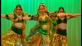 Tu Cheez Badi Hai Mast Mast Indian Dance Group Mayuri Russia [upl. by Davie808]